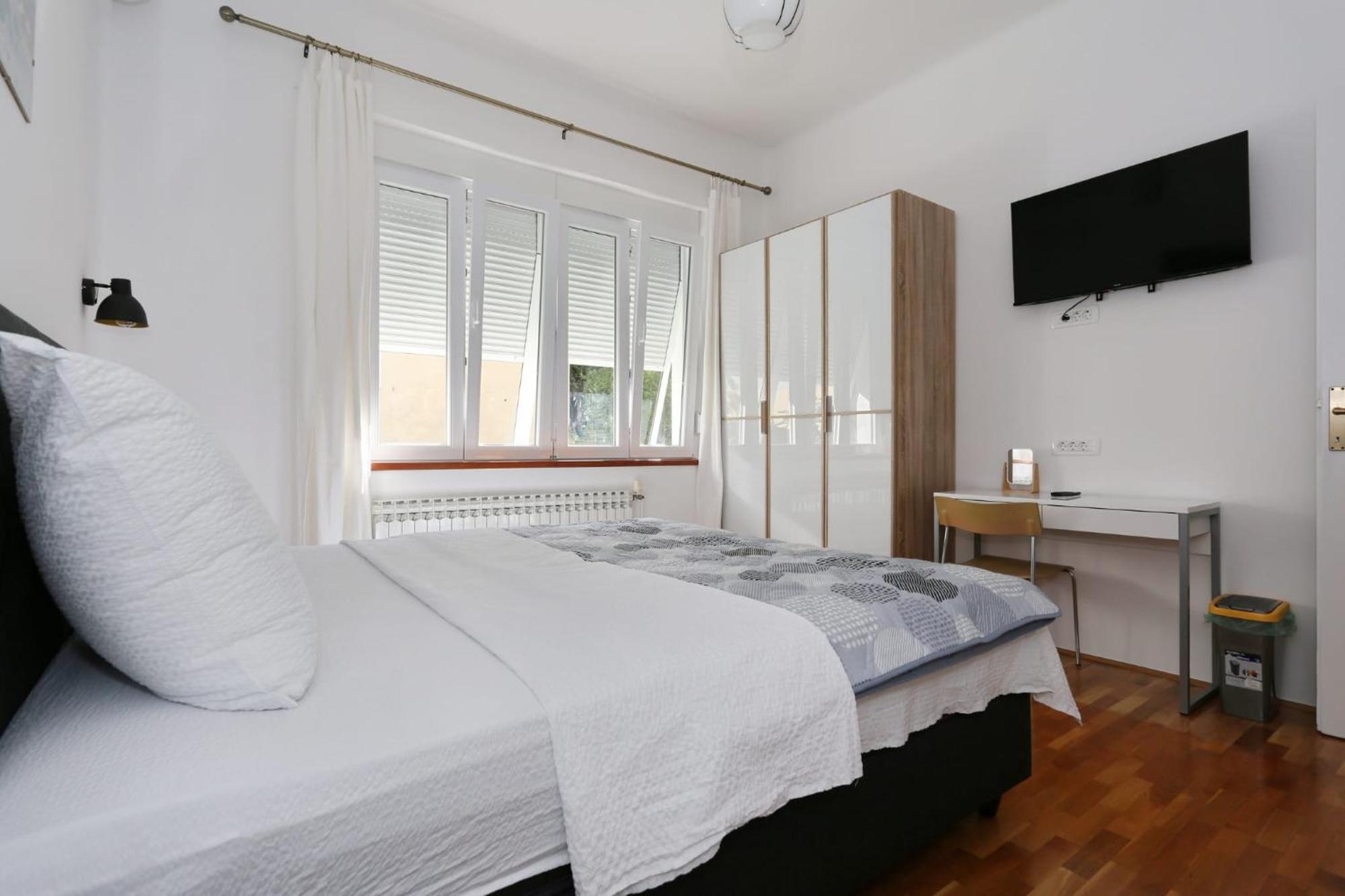 Apartment Ljubica *